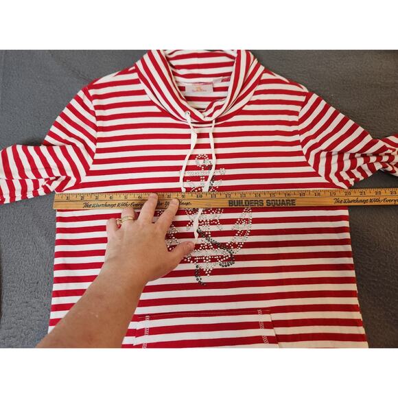 Quacker Factory Nautical Tunic Top Womens S Red White Sequins Anchor‎ Beach NWOT - Picture 3 of 6